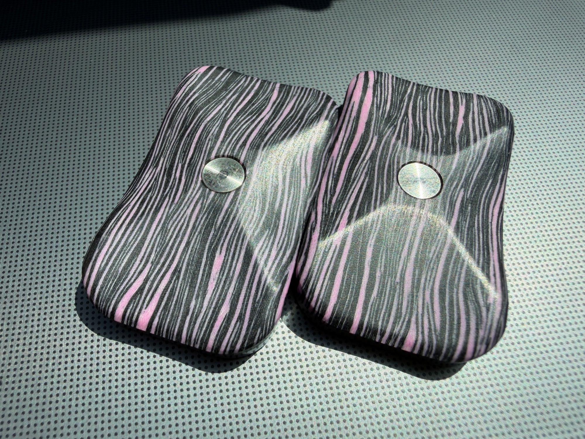 ErgoBoy - Bubble Gum Hair G10 with SS Tortoise Plates