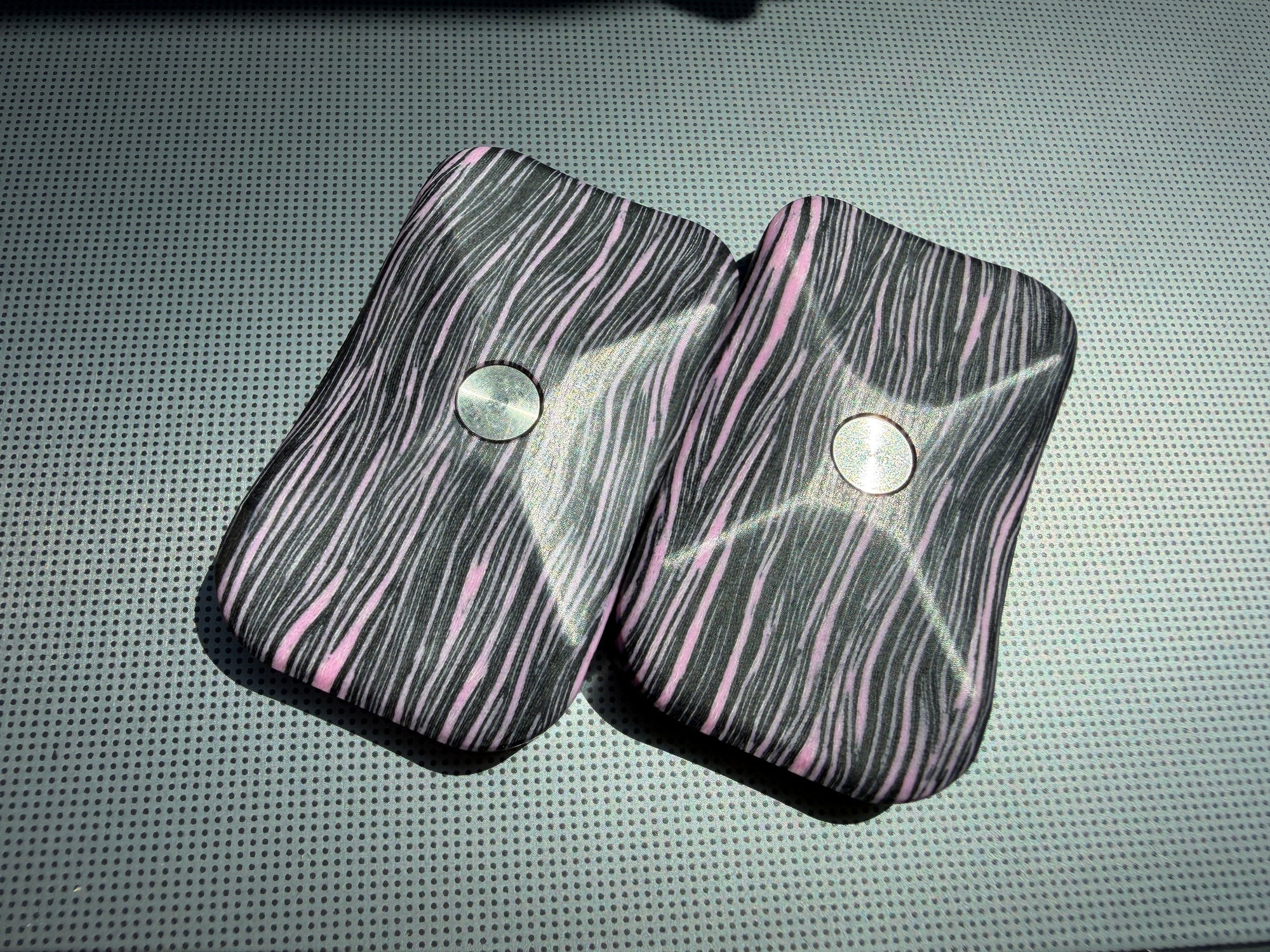 ErgoBoy - Bubble Gum Hair G10 with SS Tortoise Plates