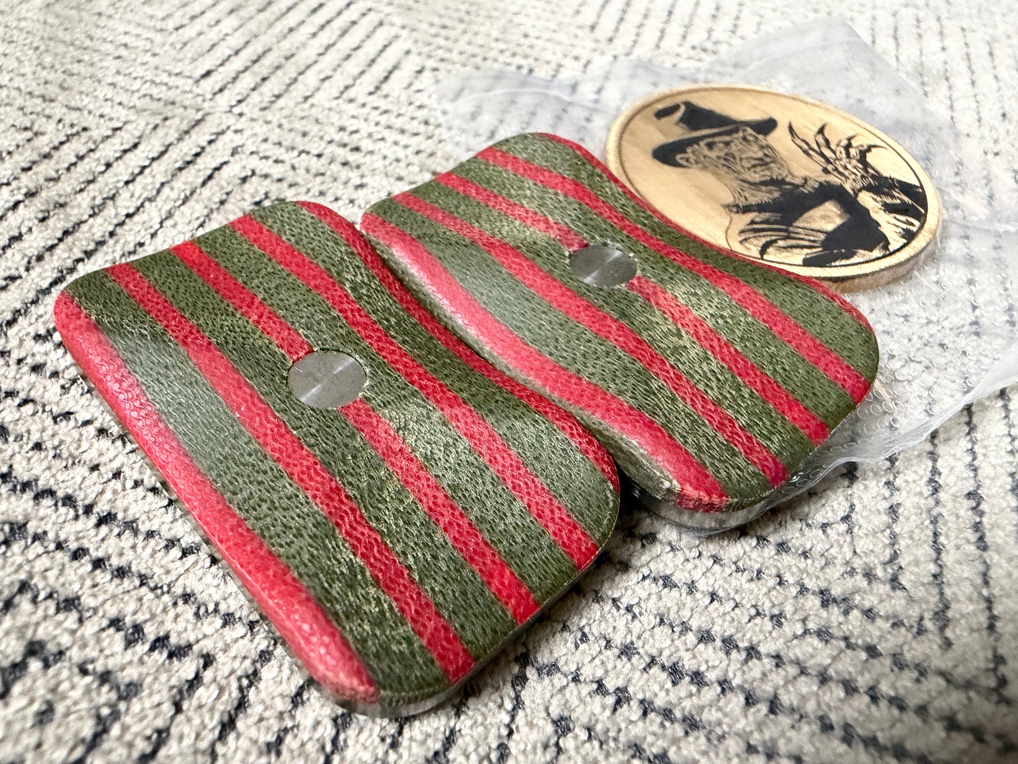 ErgoBoy - "Krueger" Micarta with SS 4C Tortoise Plates
